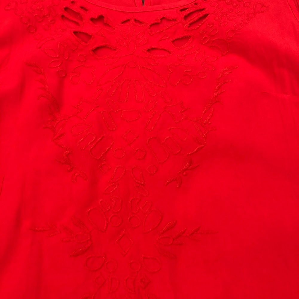 Red tank blouse - Picture 2 of 3